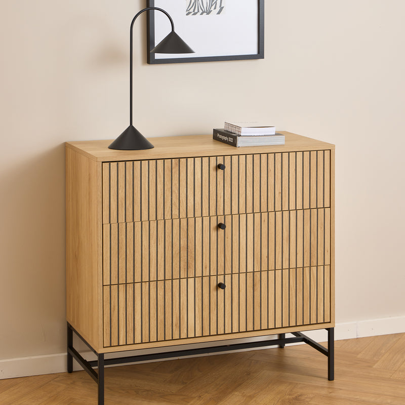 Albany Chest of 3 Drawers in Oak/Black Legs – image 6
