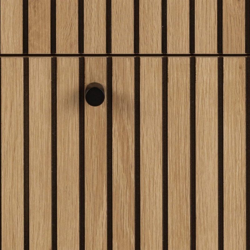 Albany Chest of 3 Drawers in Oak/Black Legs – image 8